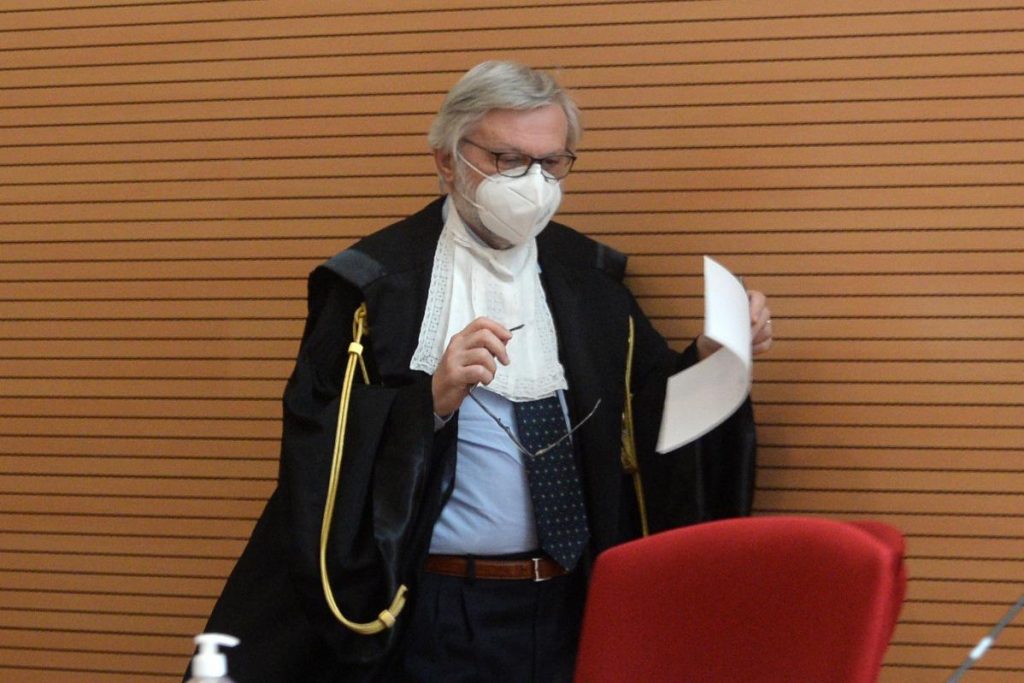 La Corte di Cassazione ritorna sui propri passi, anche per la confisca di prevenzione vale l’irretroattività delle norme